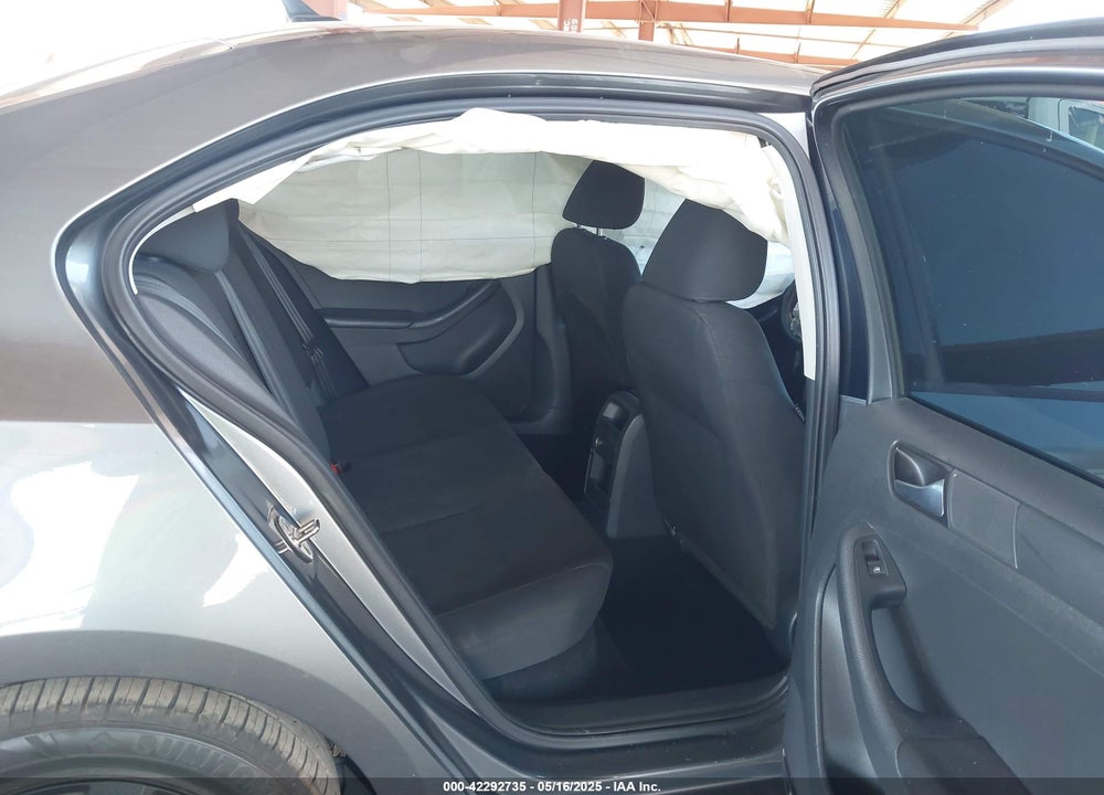 2015 VOLKSWAGEN JETTA VIN: 3VW2K7AJ8FM316381