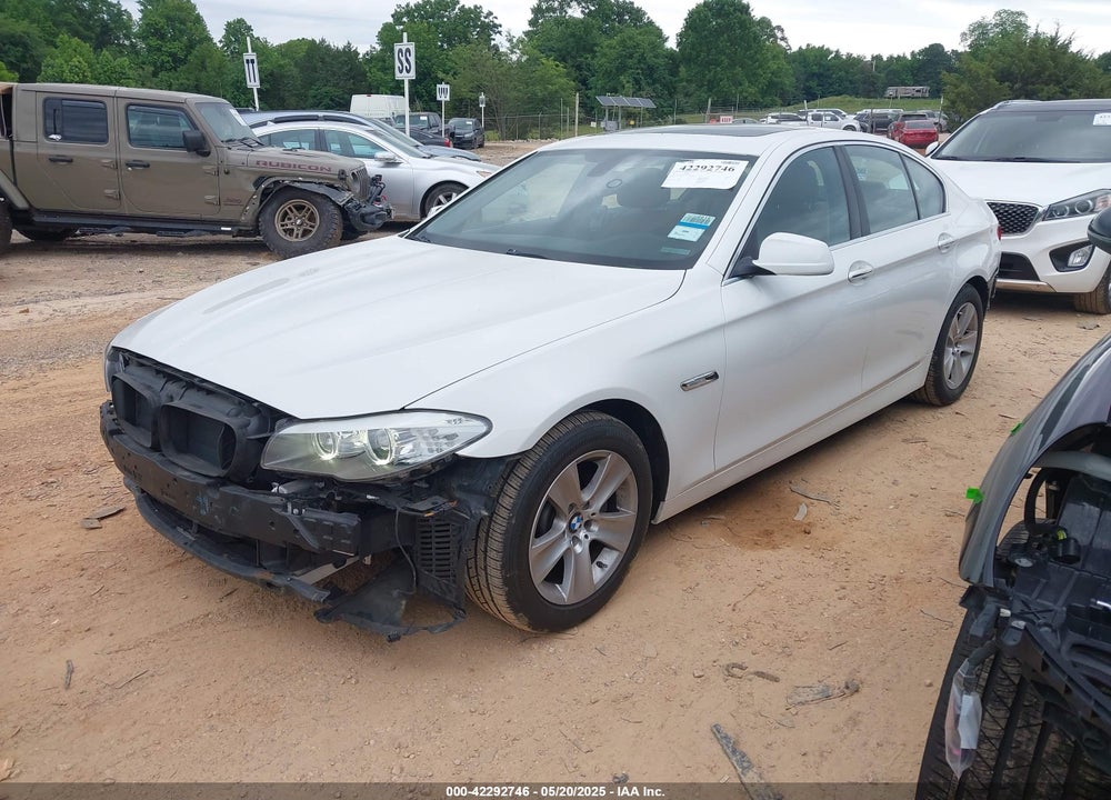 2013 BMW 528 VIN: WBAXG5C50DDY37812