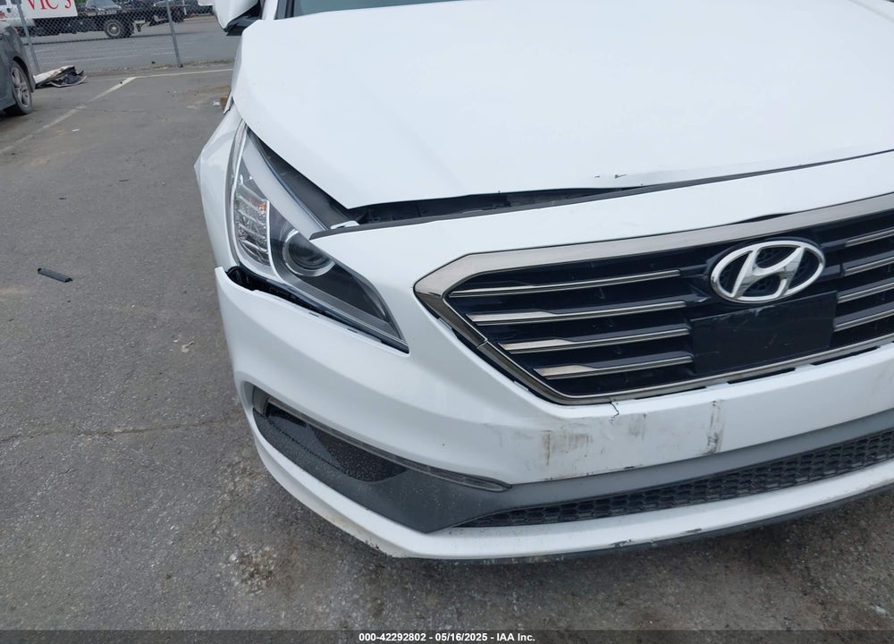 2015 HYUNDAI SONATA VIN: 5NPE34AB6FH189611