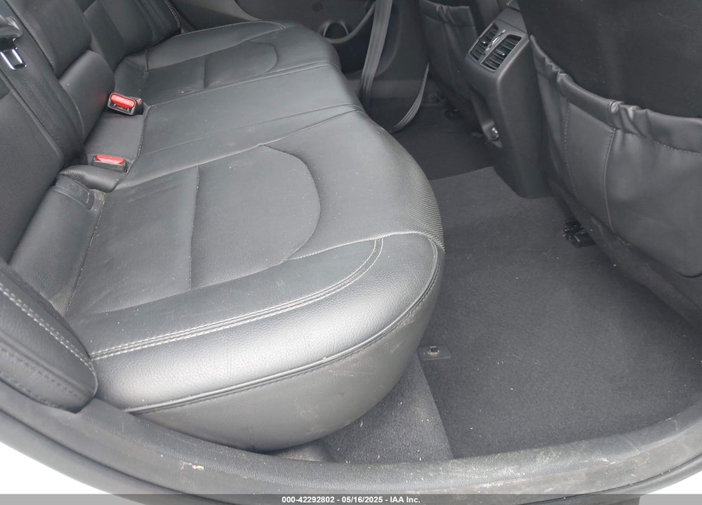 2015 HYUNDAI SONATA VIN: 5NPE34AB6FH189611