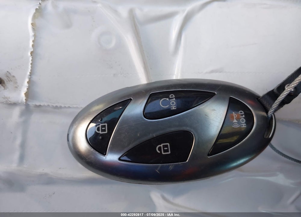 2024 HYUNDAI ELANTRA VIN: KMHLM4DG7RU805561