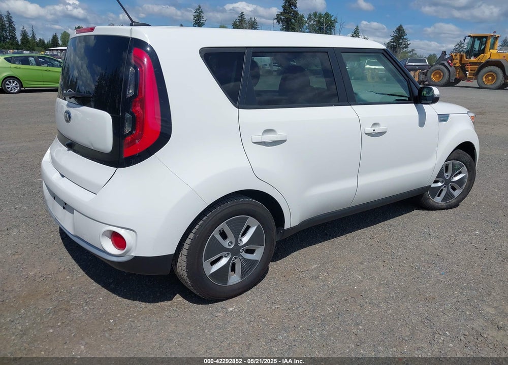2017 KIA SOUL EV VIN: KNDJP3AE8H7020222