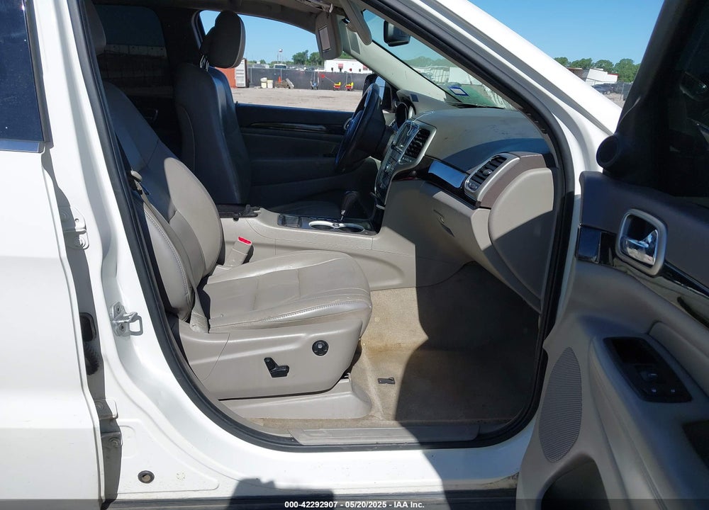 2012 JEEP GRAND CHEROKEE VIN: 1C4RJFAG1CC351604