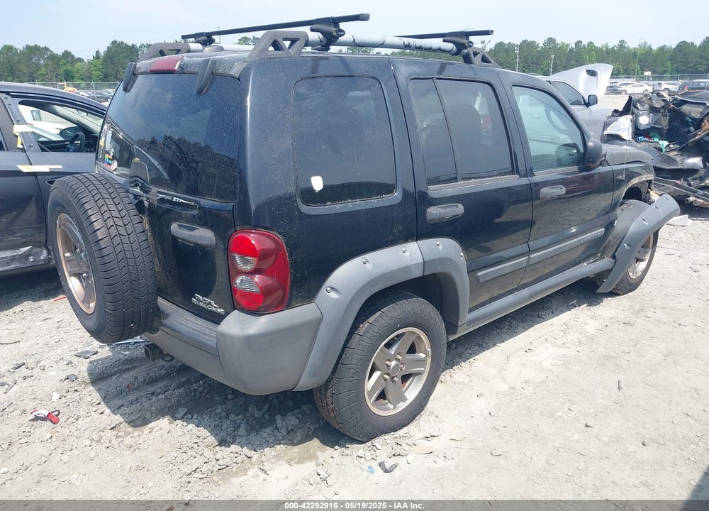 2005 JEEP LIBERTY RENEGADE VIN: 1J4GK38K05W564939