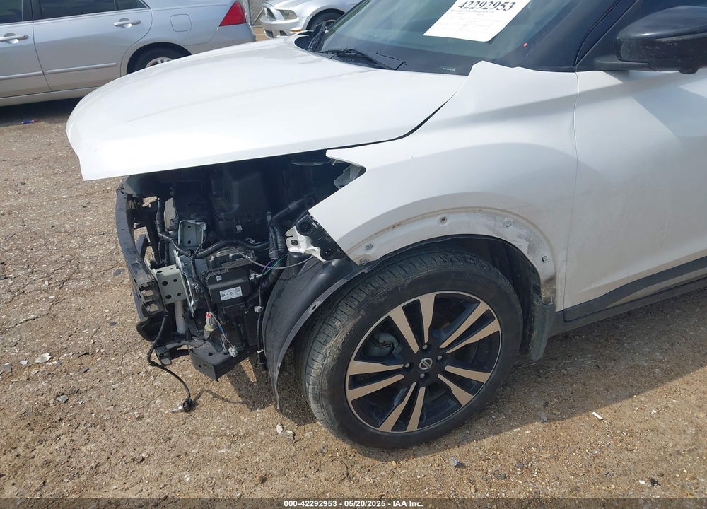 2019 NISSAN KICKS VIN: 3N1CP5CU1KL521550