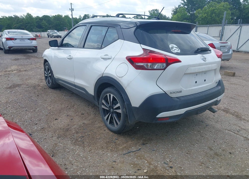 2019 NISSAN KICKS VIN: 3N1CP5CU1KL521550