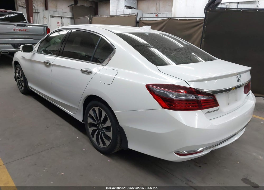 2017 HONDA ACCORD HYBRID VIN: JHMCR6F58HC000975