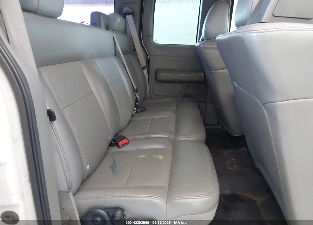 2005 FORD F-150 STX/XL/XLT VIN: 1FTRX12W85NA62072