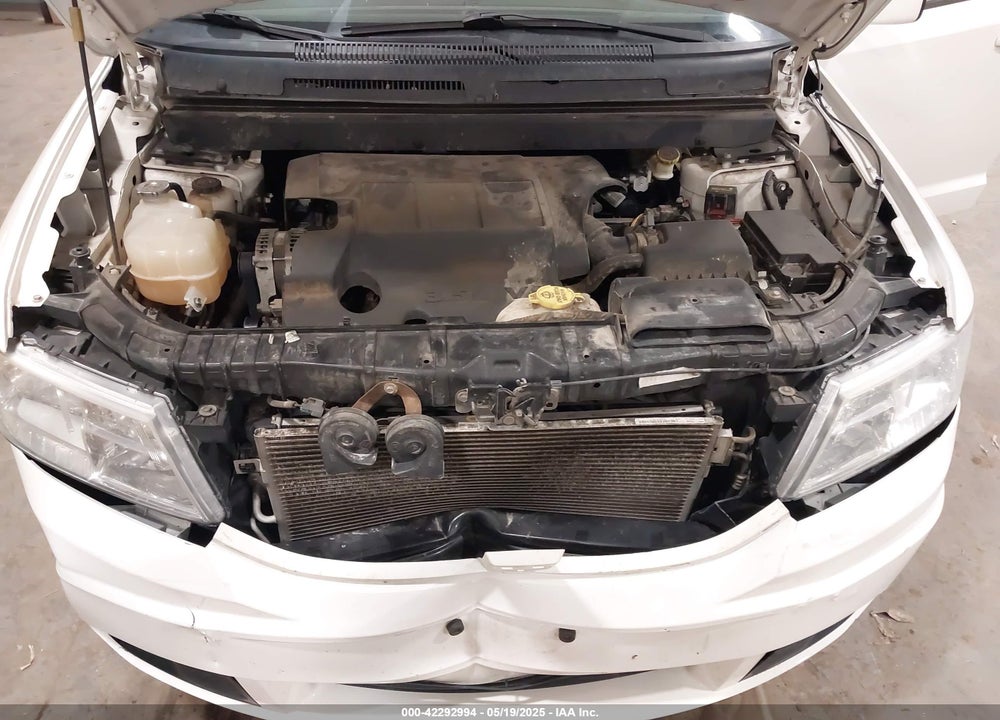 2010 DODGE JOURNEY SXT VIN: 3D4PH5FV3AT199270