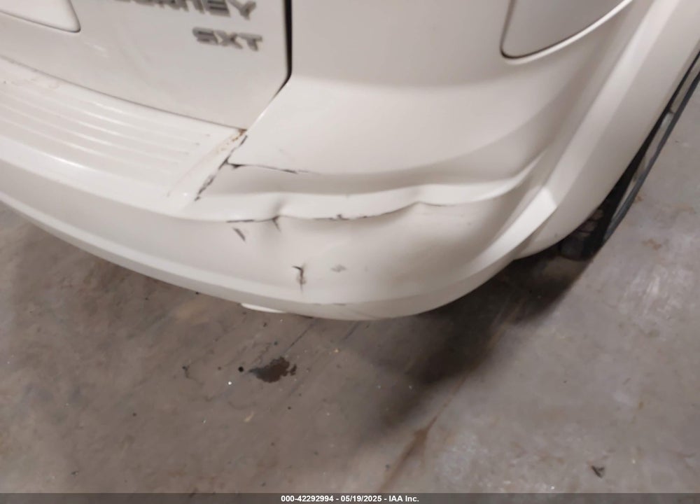 2010 DODGE JOURNEY SXT VIN: 3D4PH5FV3AT199270