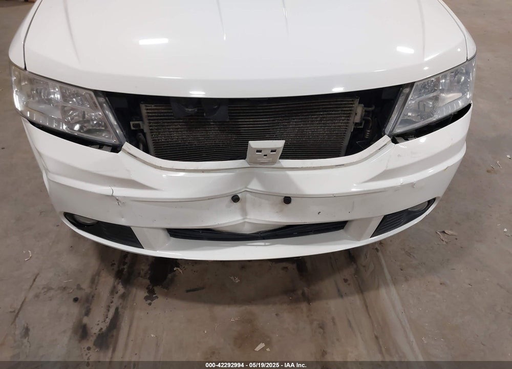 2010 DODGE JOURNEY SXT VIN: 3D4PH5FV3AT199270