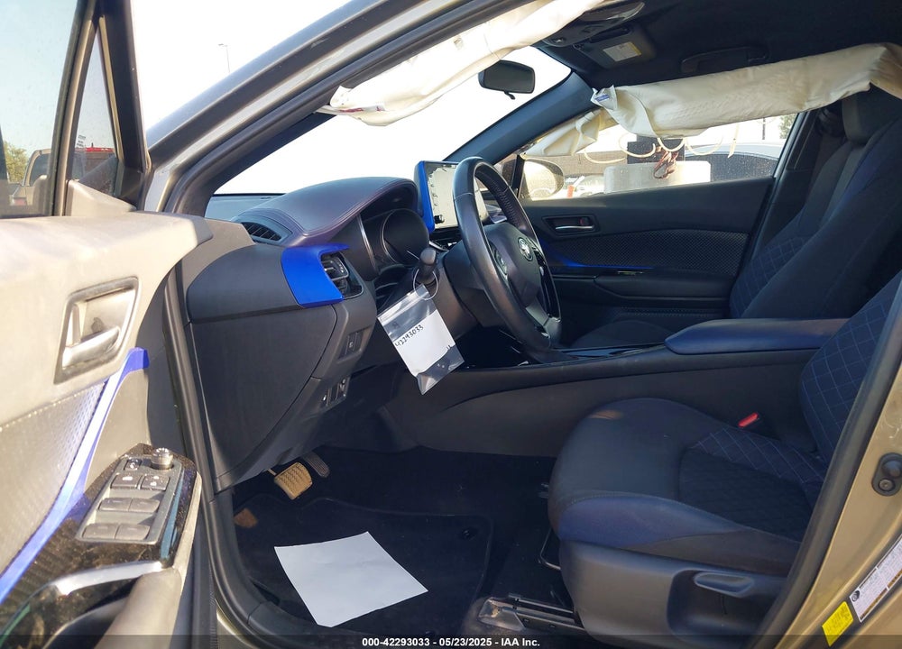 2021 TOYOTA C-HR XLE VIN: NMTKHMBX1MR133810