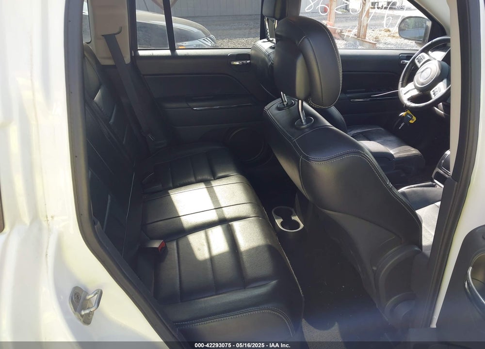 2011 JEEP COMPASS VIN: 1J4NT5FB9BD236543
