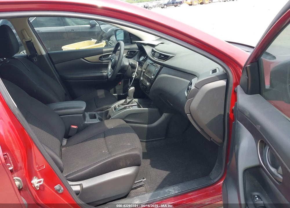 2021 NISSAN ROGUE SPORT VIN: JN1BJ1AV3MW305889