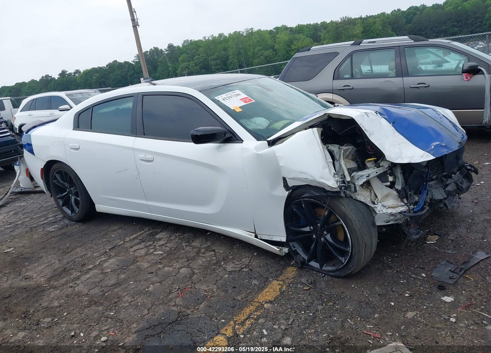 2016 DODGE CHARGER VIN: 2C3CDXHGXGH240873