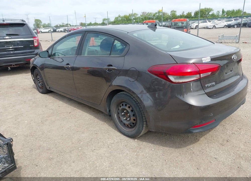 2018 KIA FORTE LX VIN: 3KPFL4A74JE190494