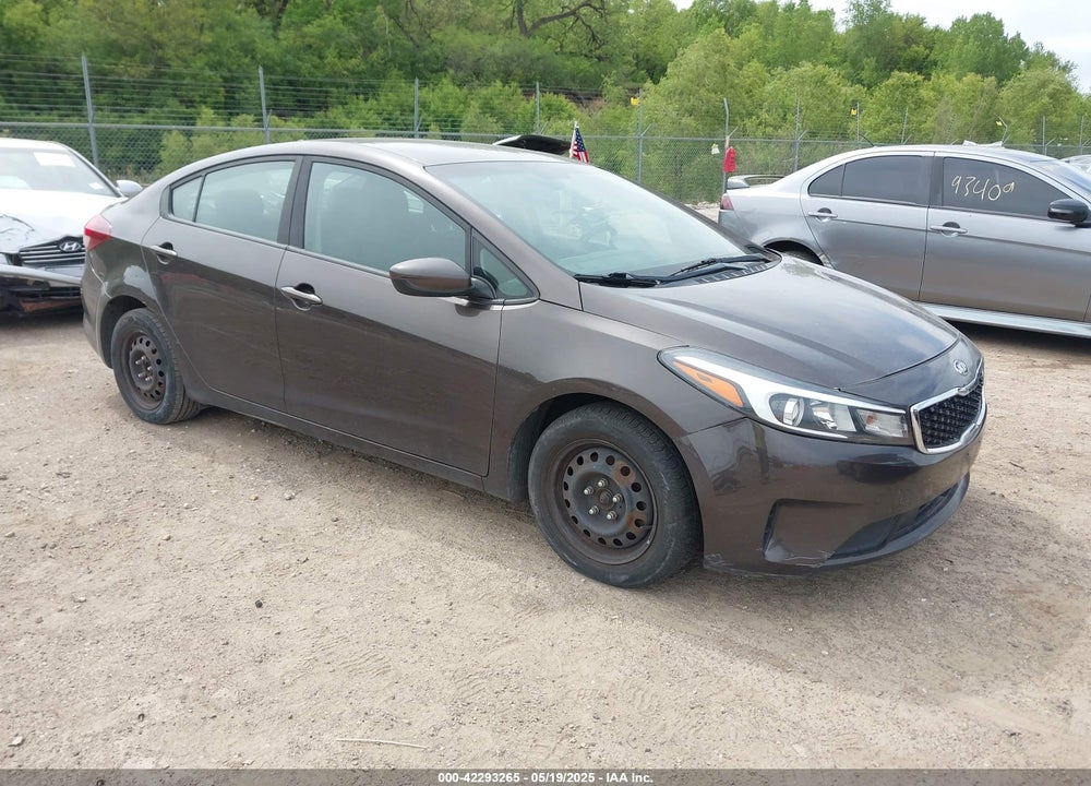 2018 KIA FORTE LX VIN: 3KPFL4A74JE190494
