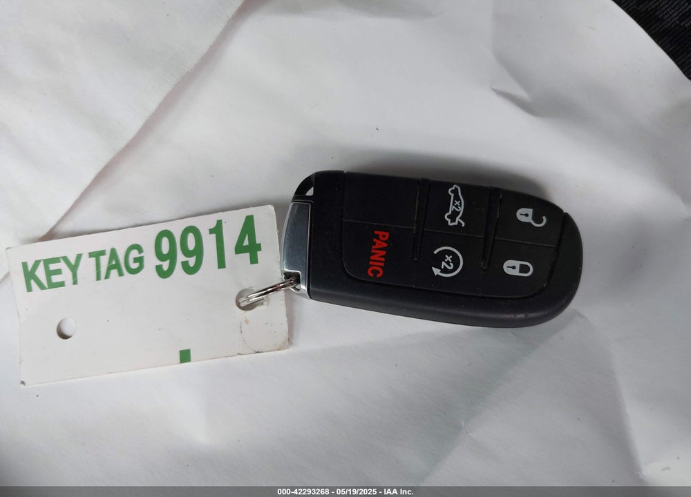 2020 DODGE CHARGER VIN: 2C3CDXJGXLH133648