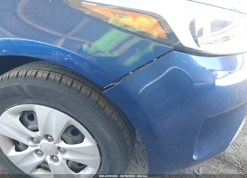 2018 KIA FORTE LX VIN: 3KPFK4A77JE168413