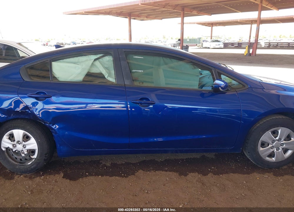 2018 KIA FORTE LX VIN: 3KPFK4A77JE168413