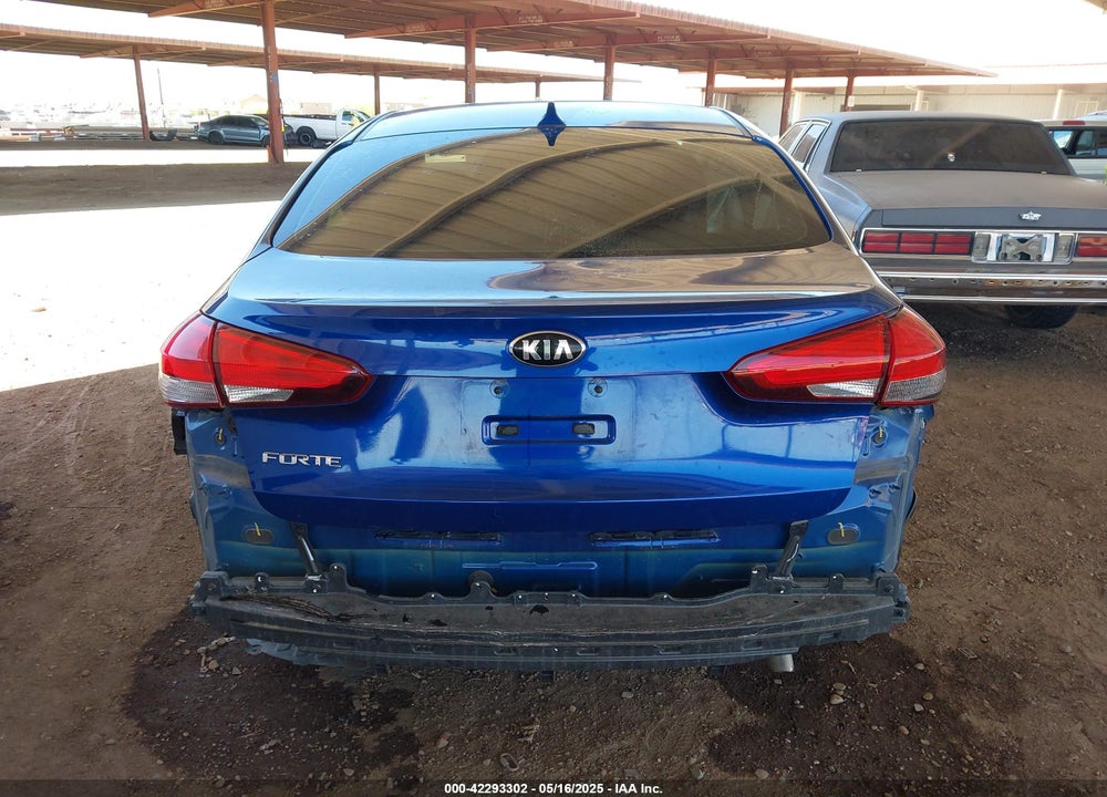 2018 KIA FORTE LX VIN: 3KPFK4A77JE168413