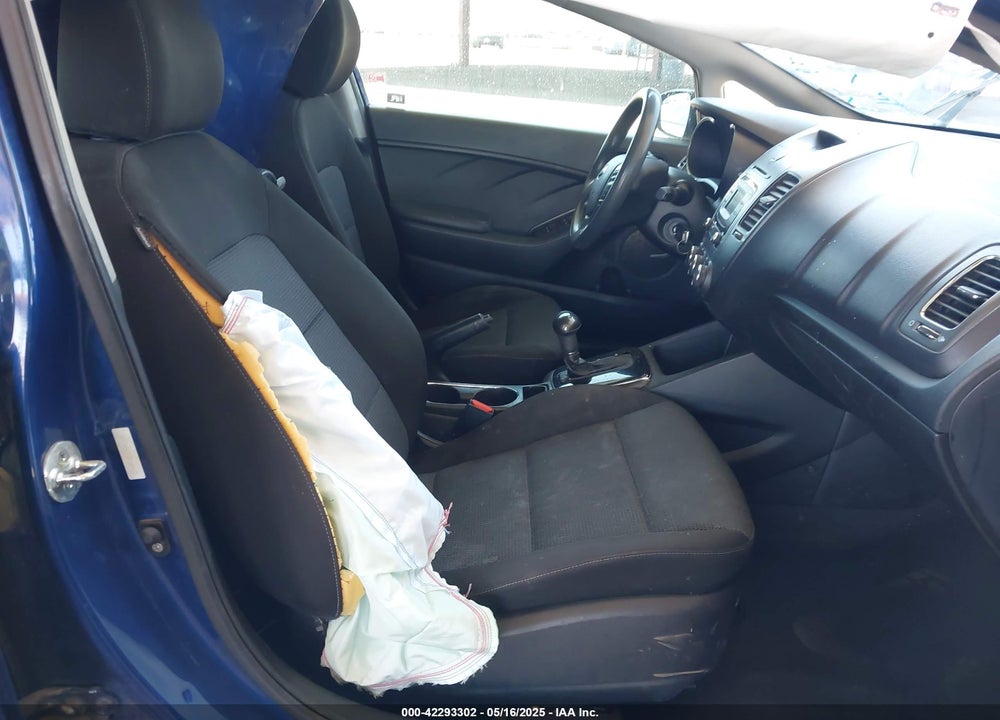 2018 KIA FORTE LX VIN: 3KPFK4A77JE168413