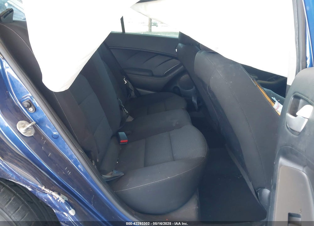 2018 KIA FORTE LX VIN: 3KPFK4A77JE168413