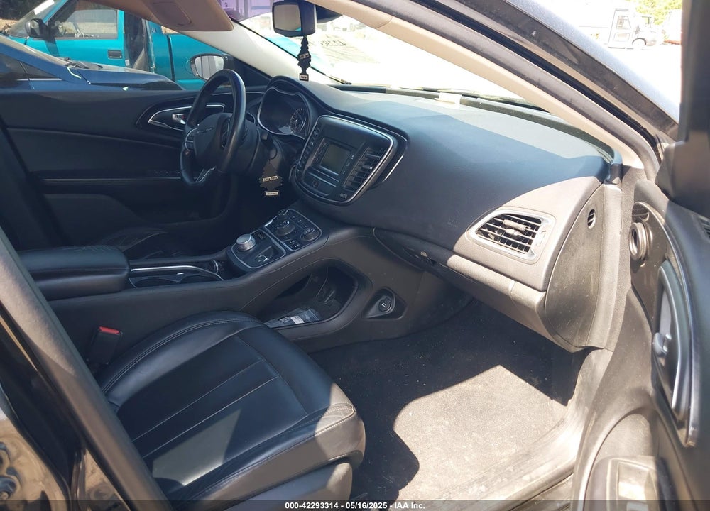 2015 CHRYSLER 200 C VIN: 1C3CCCCB1FN602599
