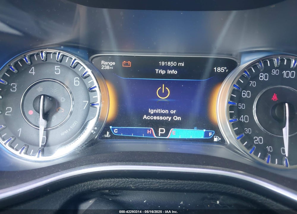 2015 CHRYSLER 200 C VIN: 1C3CCCCB1FN602599
