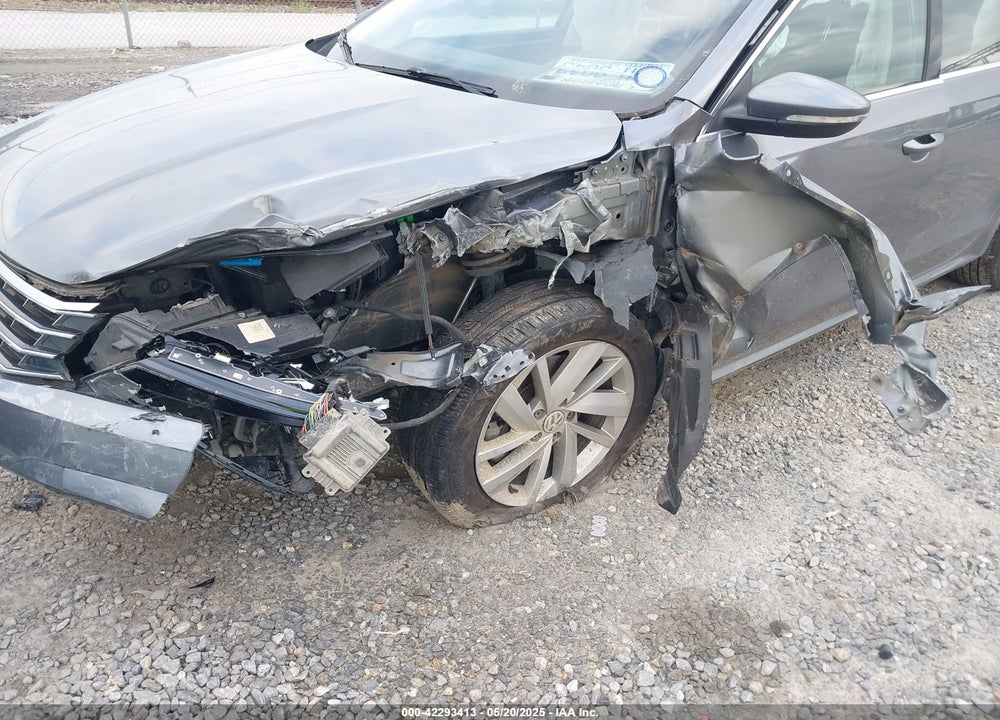 2018 VOLKSWAGEN PASSAT VIN: 1VWBA7A35JC011922