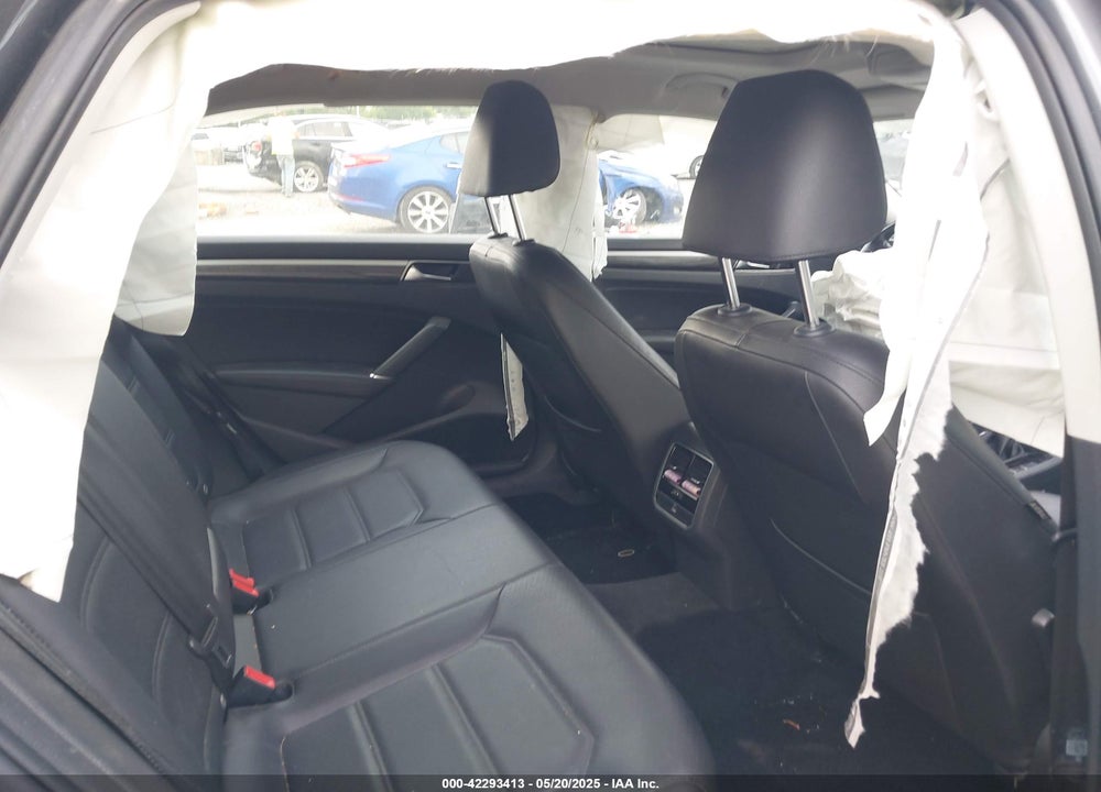 2018 VOLKSWAGEN PASSAT VIN: 1VWBA7A35JC011922