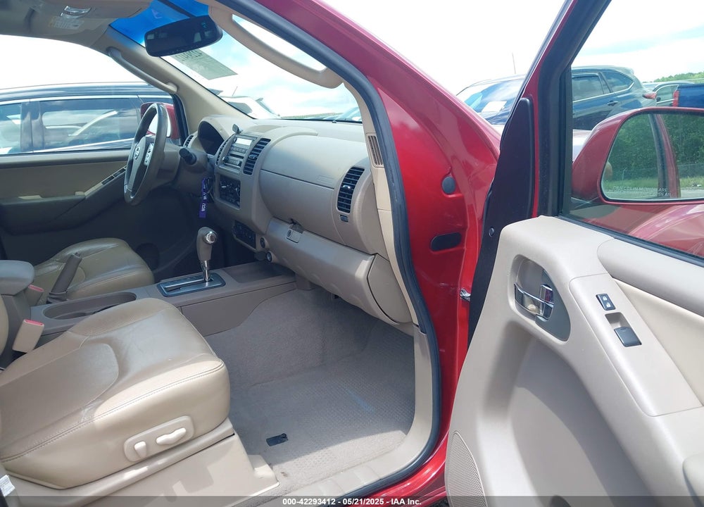 2008 NISSAN FRONTIER LE VIN: 1N6AD09W28C438901