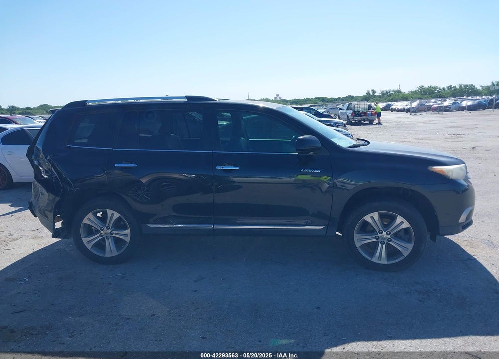 2011 TOYOTA HIGHLANDER VIN: 5TDYK3EH3BS032308