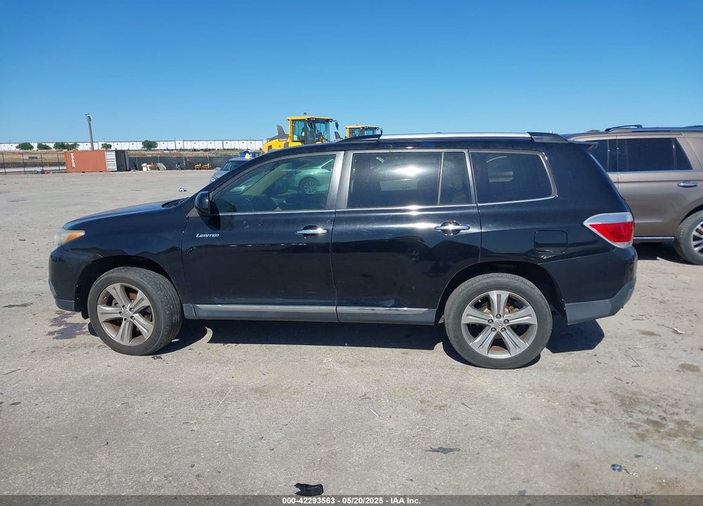 2011 TOYOTA HIGHLANDER VIN: 5TDYK3EH3BS032308