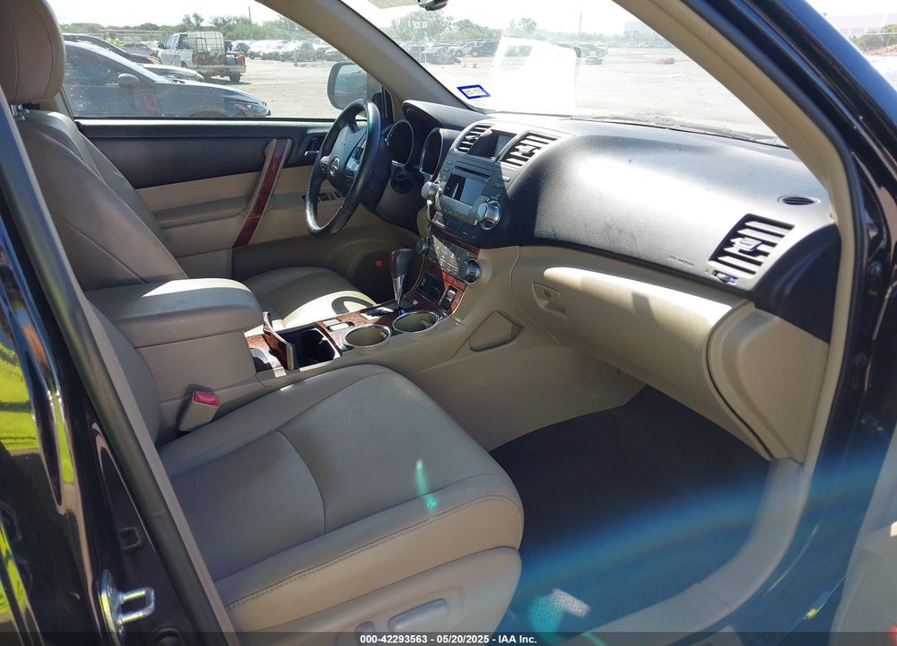 2011 TOYOTA HIGHLANDER VIN: 5TDYK3EH3BS032308