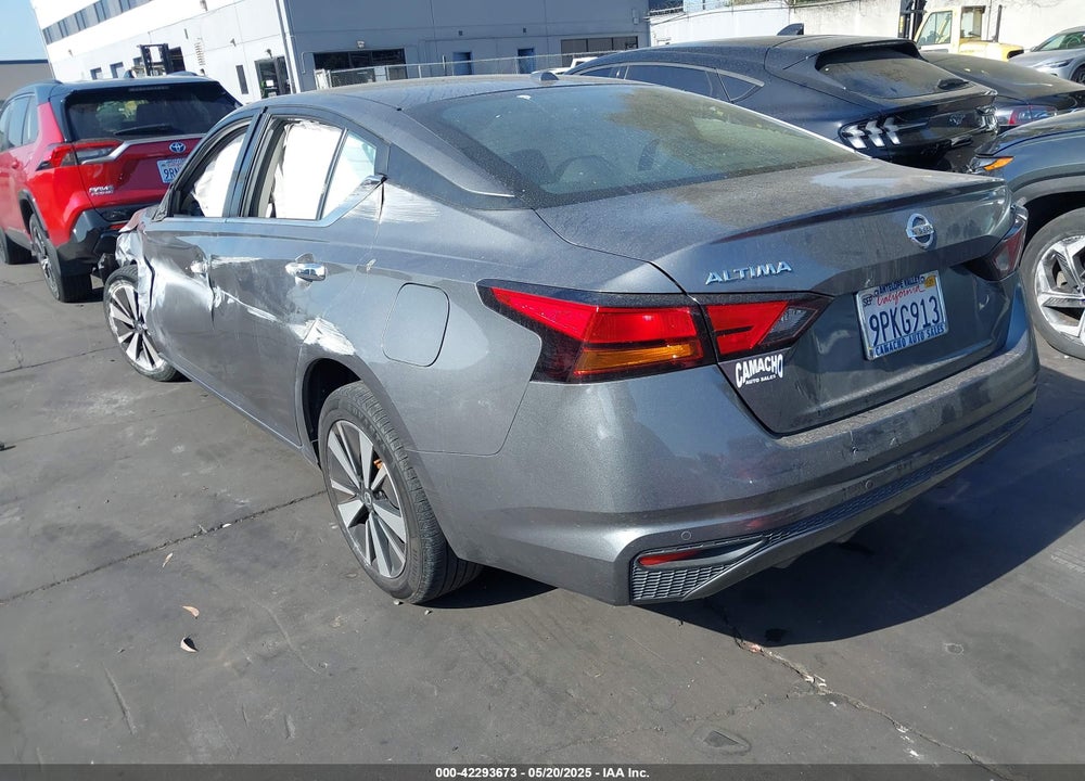 2022 NISSAN ALTIMA SV FWD VIN: 1N4BL4DV3NN388418