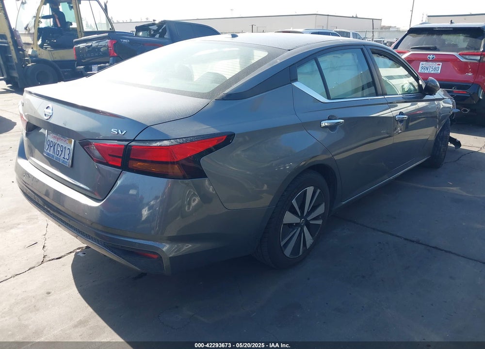2022 NISSAN ALTIMA SV FWD VIN: 1N4BL4DV3NN388418