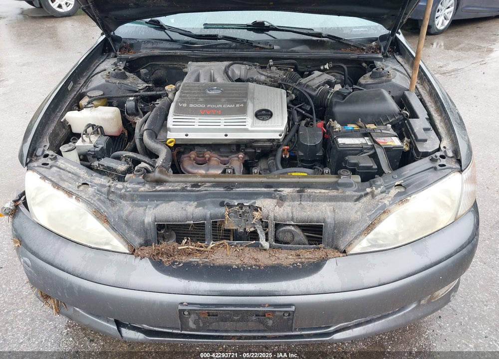 2000 LEXUS ES 300 VIN: JT8BF28G7Y5091527