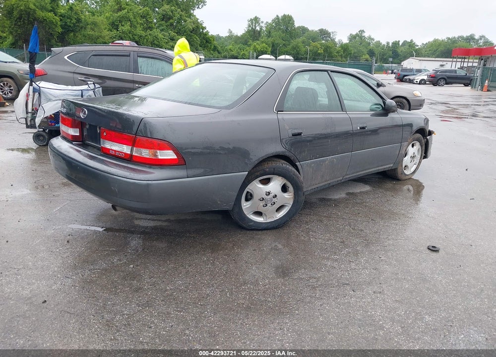 2000 LEXUS ES 300 VIN: JT8BF28G7Y5091527