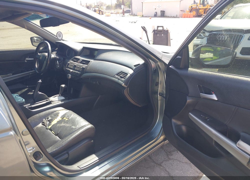 2008 HONDA ACCORD 2.4 EX-L VIN: JHMCP26898C059770