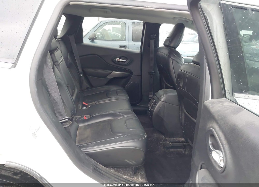 2019 JEEP CHEROKEE VIN: 1C4PJLLX9KD203048