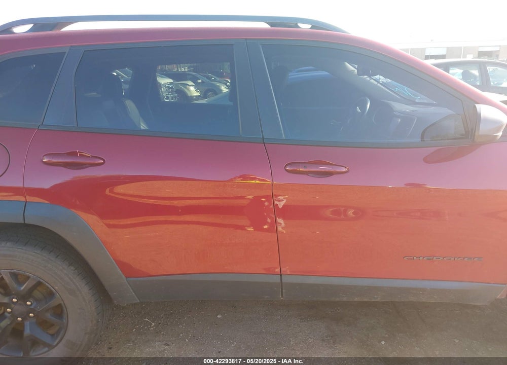 2017 JEEP CHEROKEE TRAILHAWK 4X4 VIN: 1C4PJMBS9HW502323