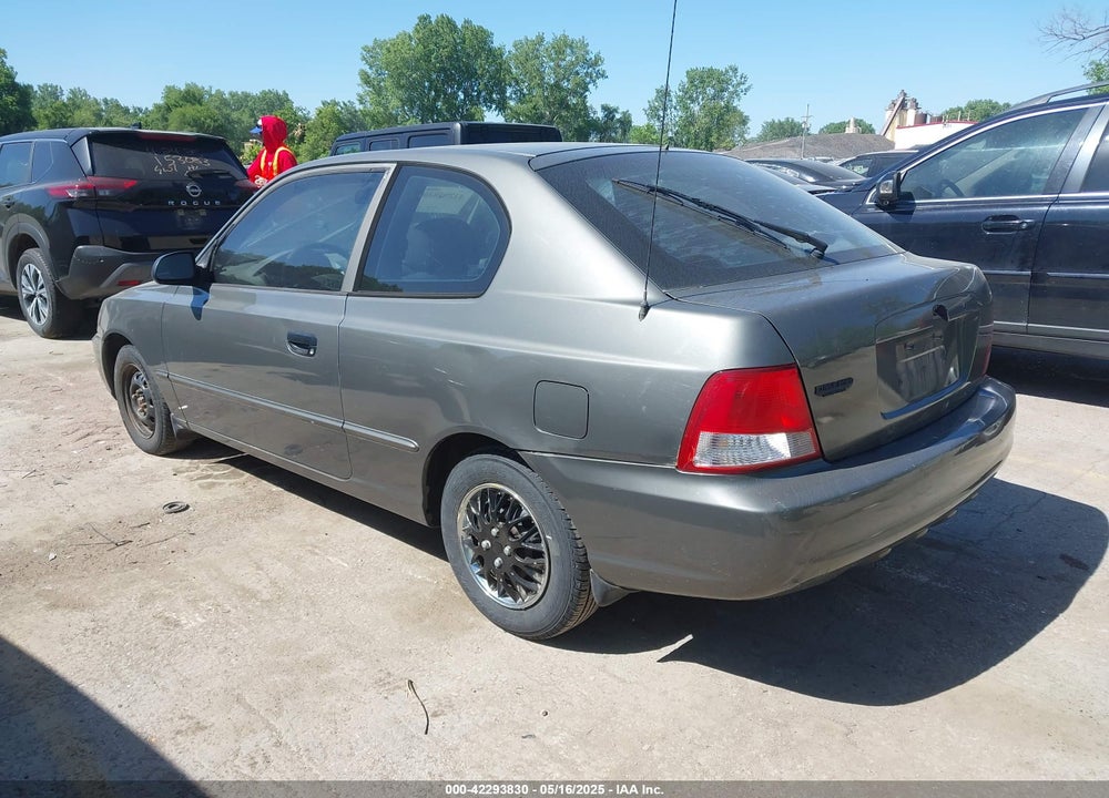 2001 HYUNDAI ACCENT GS VIN: KMHCG35C01U136132