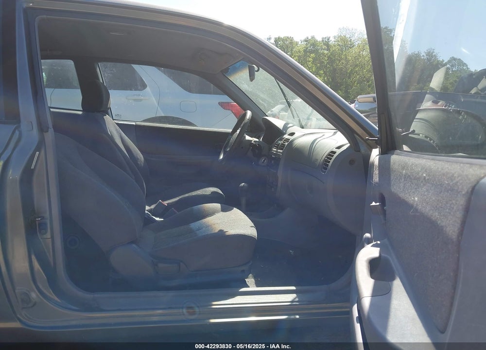 2001 HYUNDAI ACCENT GS VIN: KMHCG35C01U136132