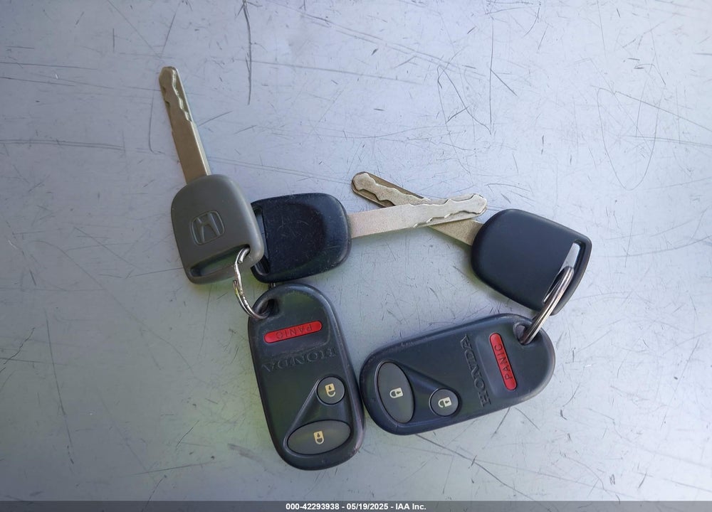 2004 HONDA CIVIC LX VIN: 2HGES16514H637197