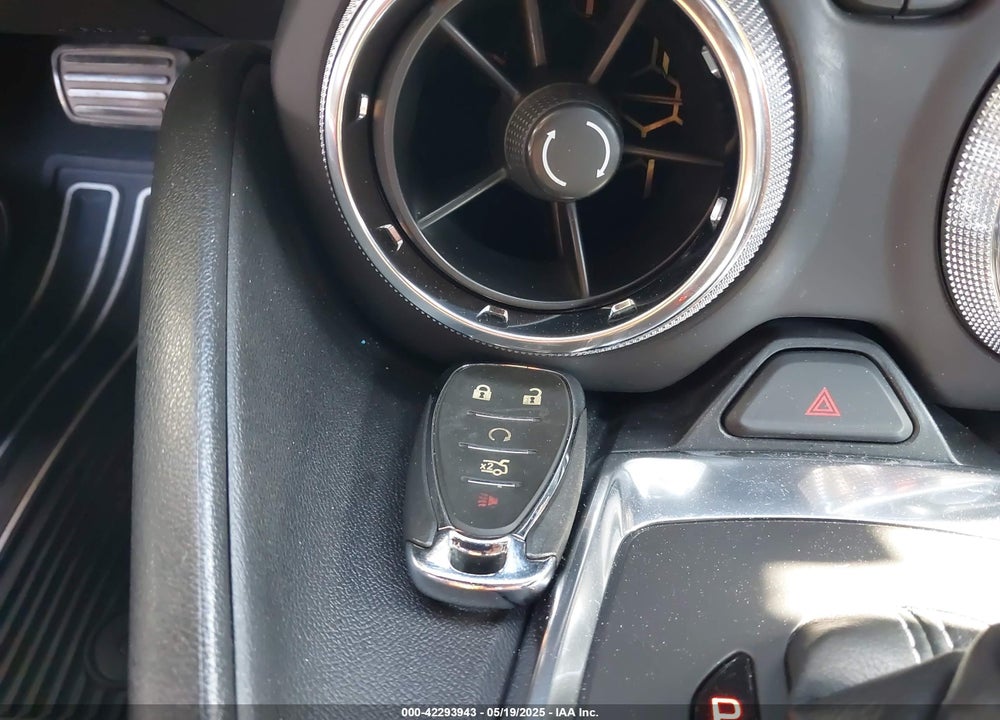 2020 CHEVROLET CAMARO RWD 1LT VIN: 1G1FB1RS1L0108333