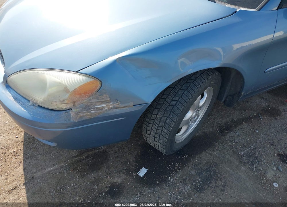 2005 FORD TAURUS SE VIN: 1FAFP53275A239925