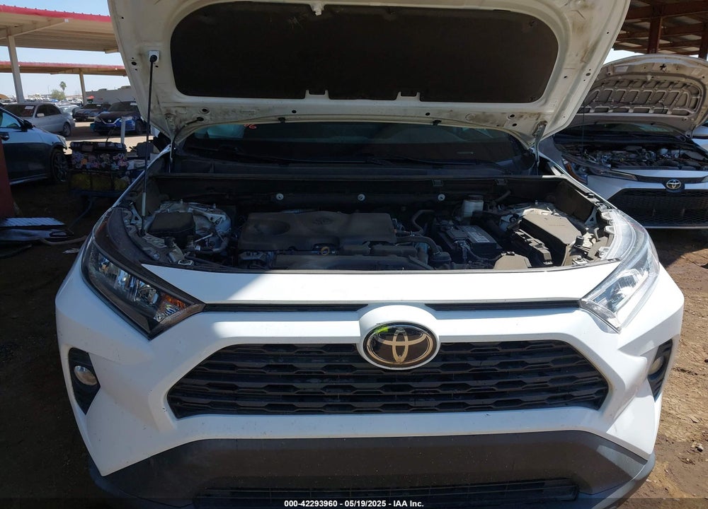 2021 TOYOTA RAV4 XLE VIN: 2T3W1RFV7MW158786