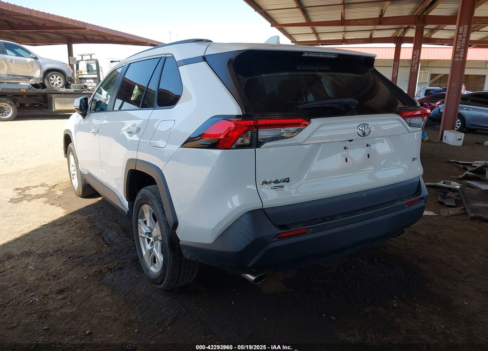 2021 TOYOTA RAV4 XLE VIN: 2T3W1RFV7MW158786