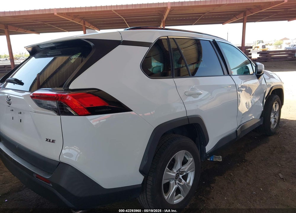 2021 TOYOTA RAV4 XLE VIN: 2T3W1RFV7MW158786